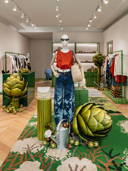 260416 st tropez popup 285 3x4.