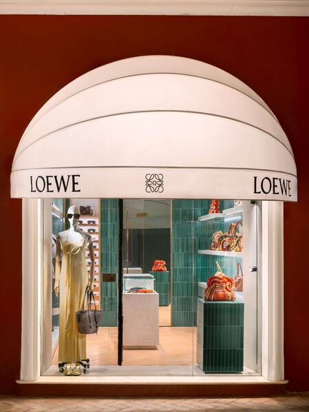 loewe-capri-00010 copy v2