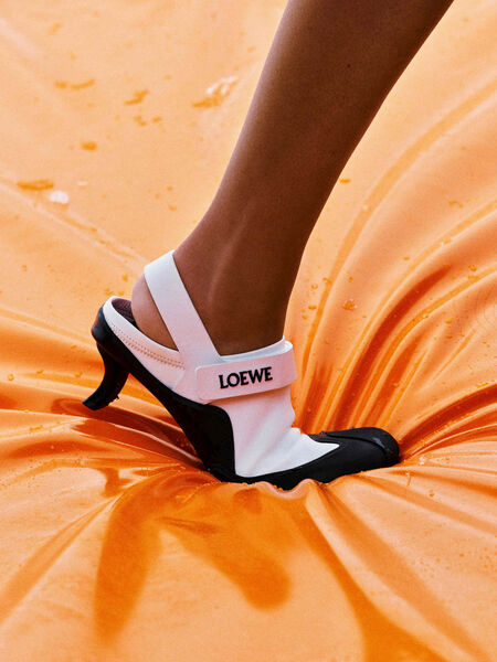 loewe fw26 main campaign cosima still life model cropped rgb 15