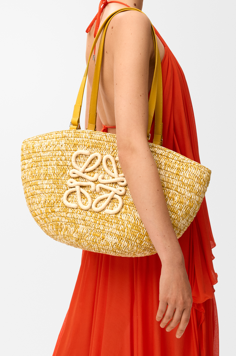 LOEWE Bolso capazo Eclipse mediano en rafia y piel de ternera Mostaza