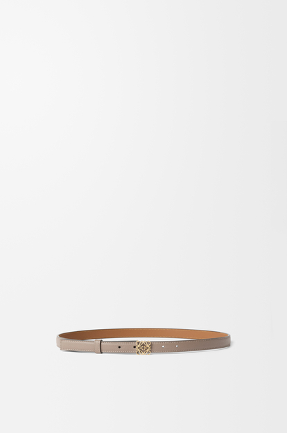 LOEWE Anagram belt in pebble grain calfskin Sand/Gold