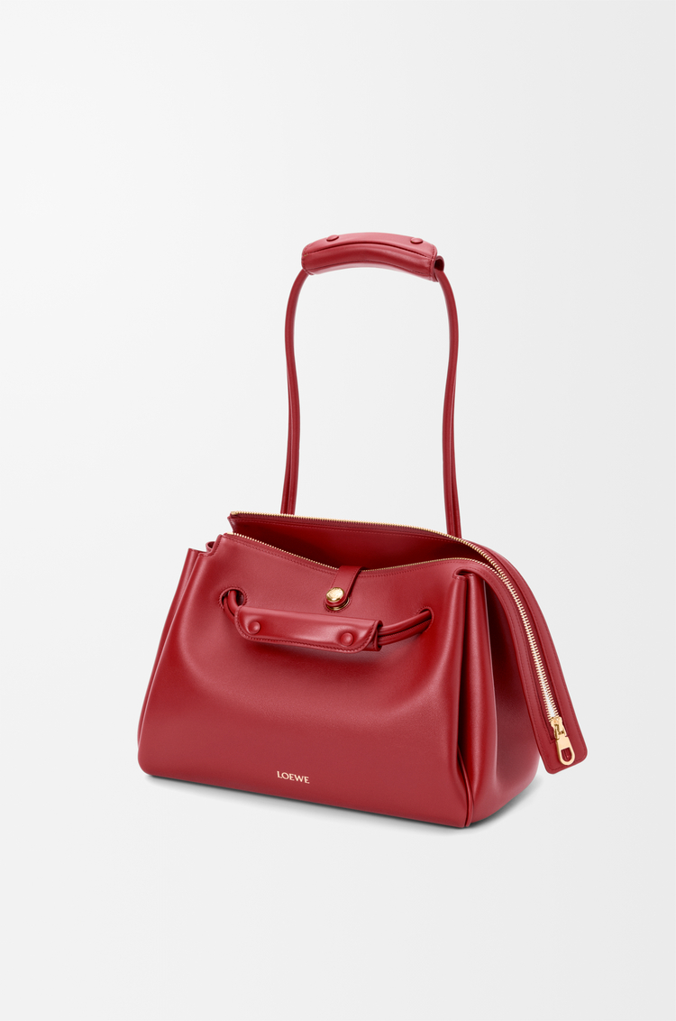 LOEWE Sac Madrid moyen en cuir de veau souple Rouge Brûlé