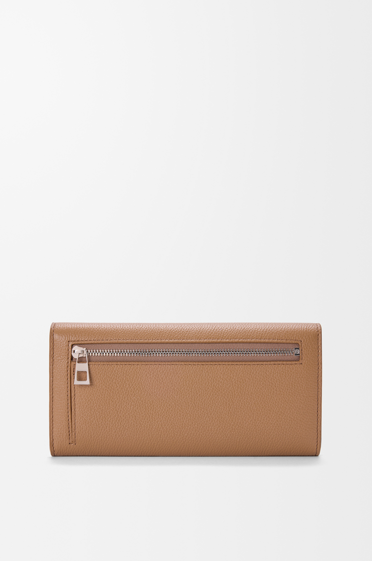 LOEWE Portafoglio continental Pebble in pelle di vitello granata Moca