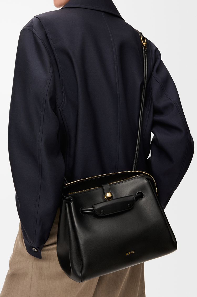 LOEWE Borsa Madrid media in morbida pelle di vitello Nero