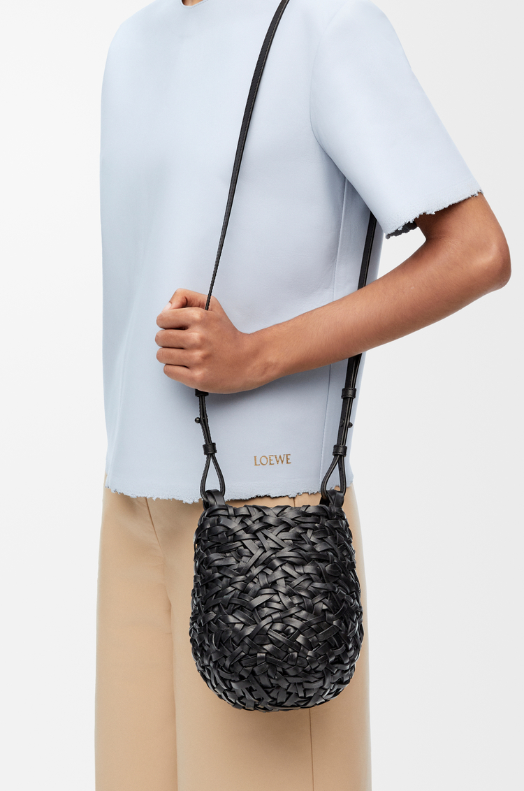 LOEWE 小号牛皮革 Nest Basket 手袋 黑色