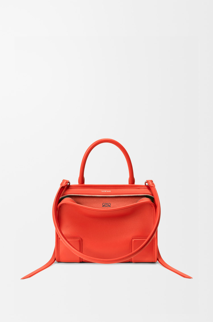 LOEWE Bolso Amazona 180 pequeño en piel de ternera suave Naranja Amanecer
