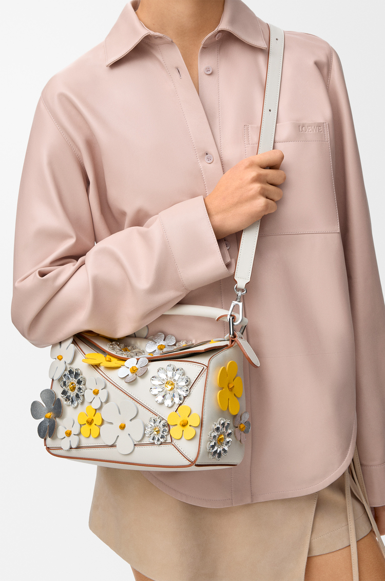 LOEWE Small Puzzle bag in classic calfskin Soft White