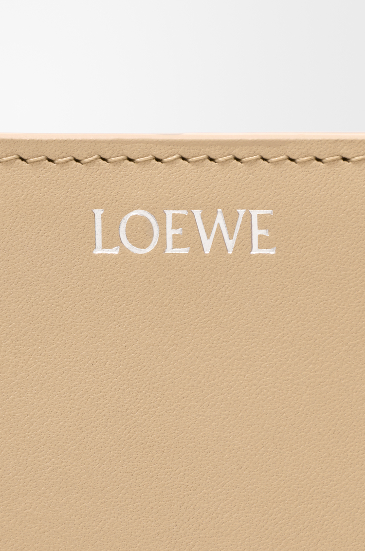 LOEWE Knot compact wallet in shiny nappa calfskin Beige/Lemon