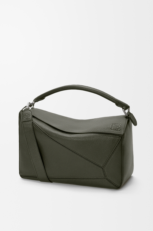 LOEWE Bolso Puzzle grande en piel de ternera graneada flexible Verde Caqui Oscuro