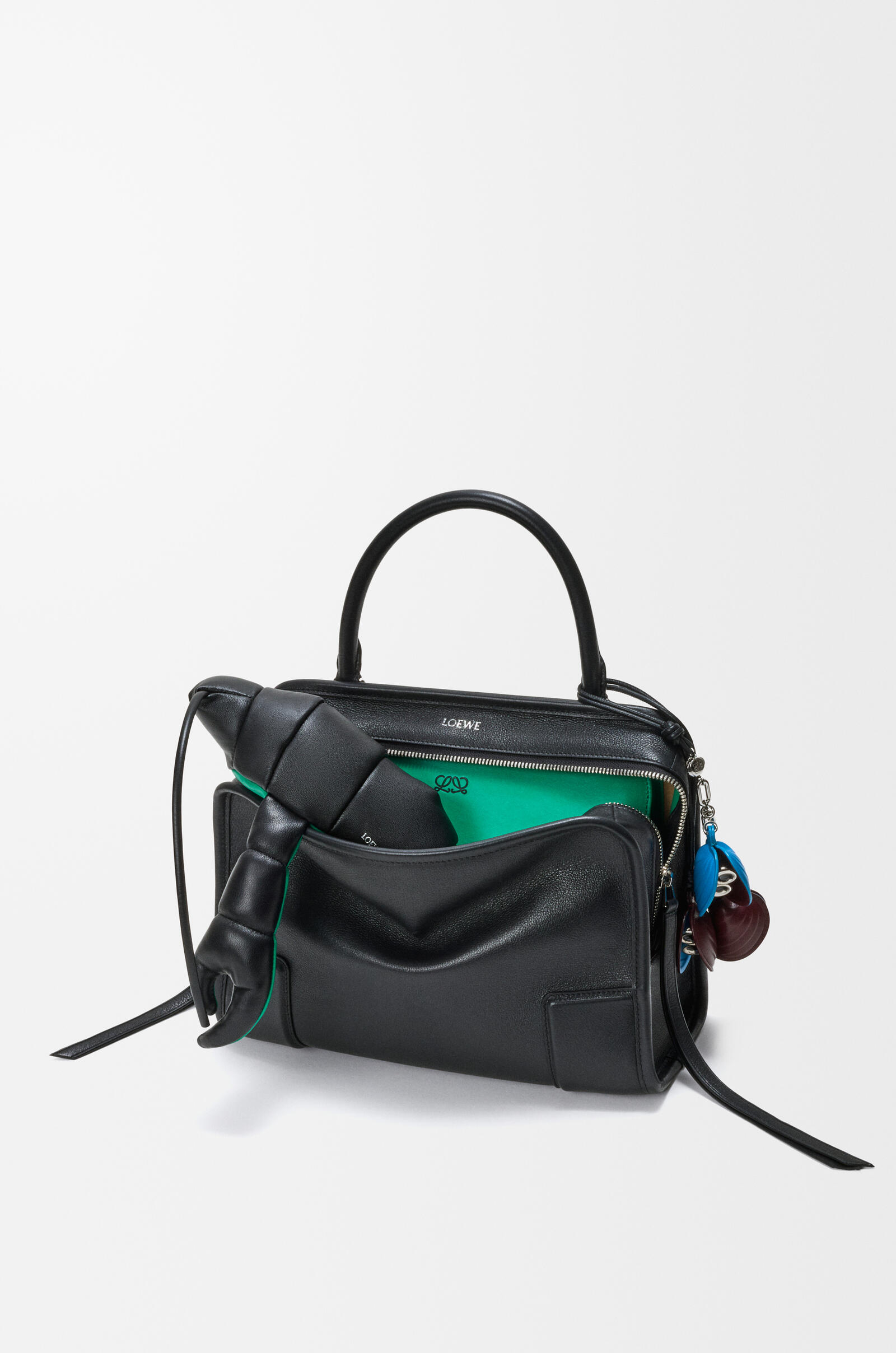 LOEWE Shell charm in calfskin Blue/Red