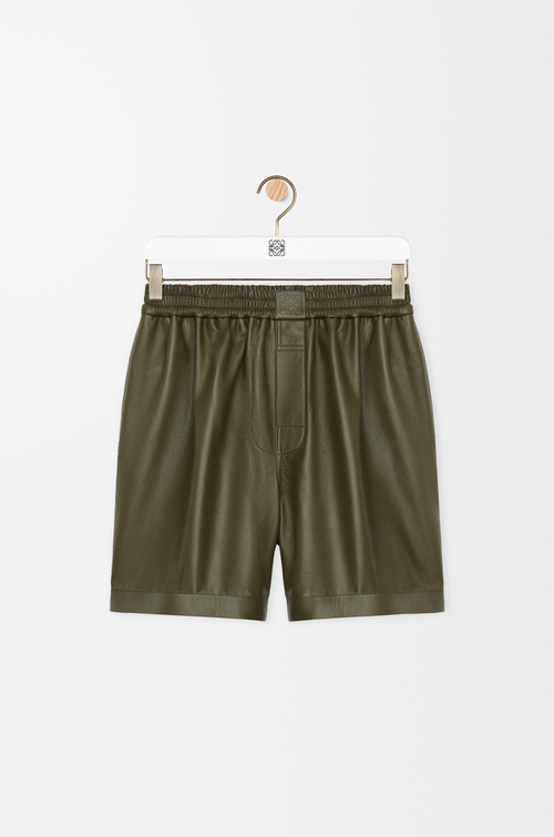 LOEWE Short en cuir d'agneau nappa Vert Kaki