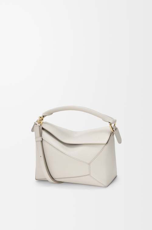 LOEWE Borsa Puzzle Edge piccola in morbida pelle di vitello granata Light Ghost