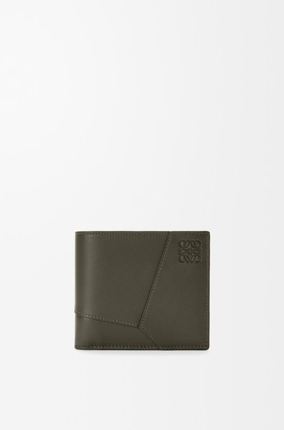 LOEWE パズル バイフォールド ウォレット（クラシックカーフ） ダークカーキグリーン