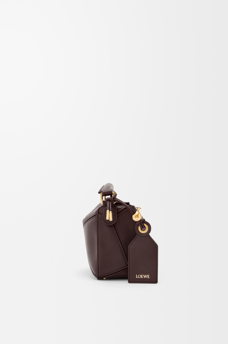 LOEWE 迷你納帕小羊皮 Puzzle Featherlight 包款 深布朗尼色