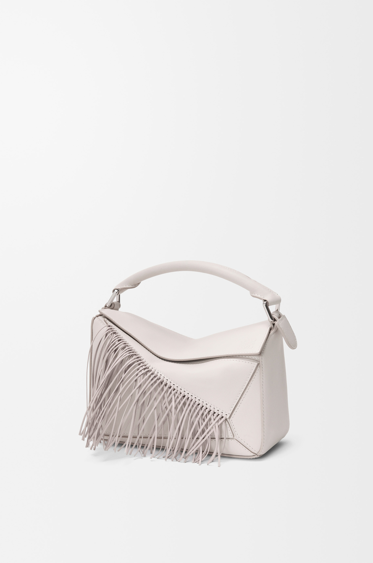 LOEWE Borsa Puzzle piccola con frange in pelle di vitello classica Bianco Tenue /Bianco Fantasma Chiaro