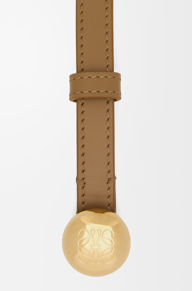 LOEWE Cintura Pebble in pelle di vitello liscia Quercia/Oro