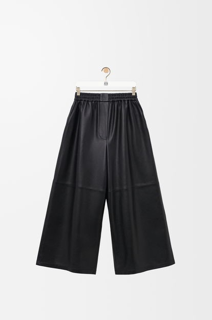 LOEWE Cropped trousers in nappa lambskin Black