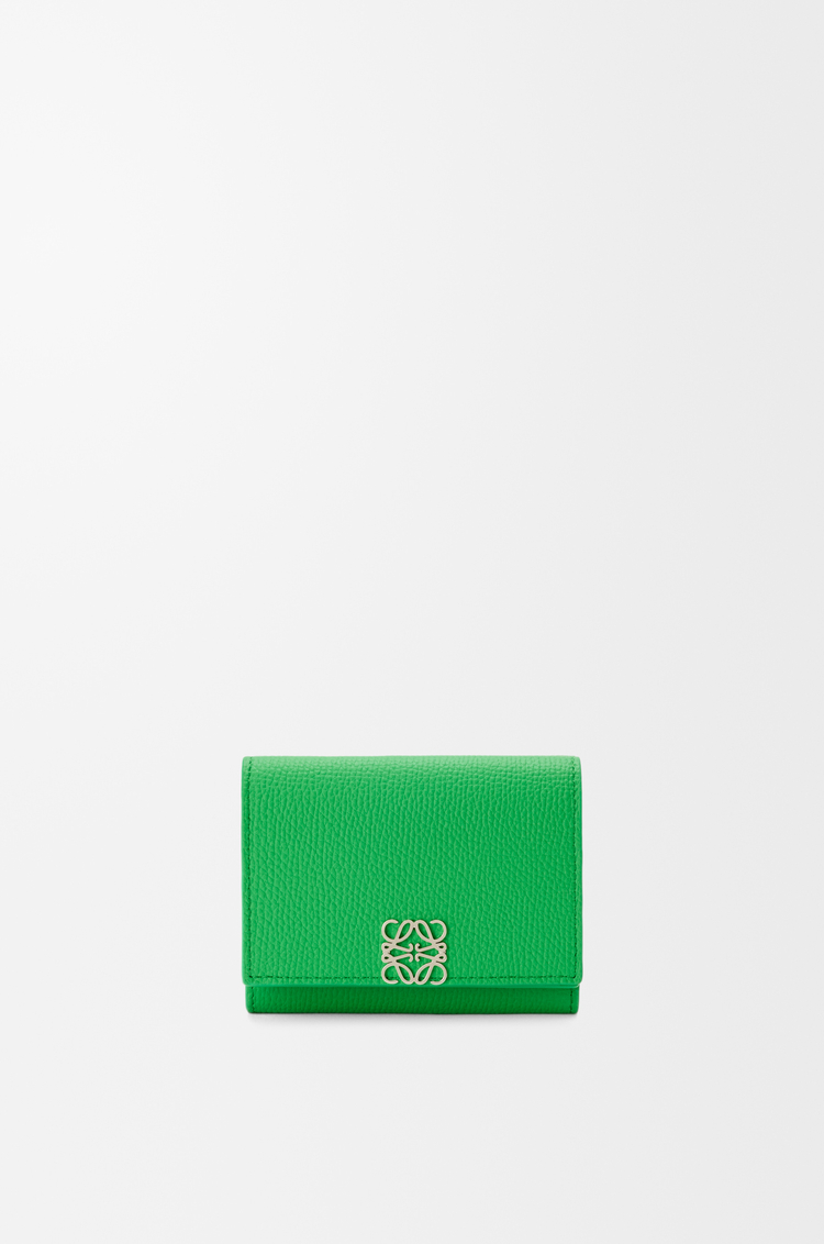 LOEWE Portafoglio trifold Anagram in pelle di vitello martellata Verde Trifoglio
