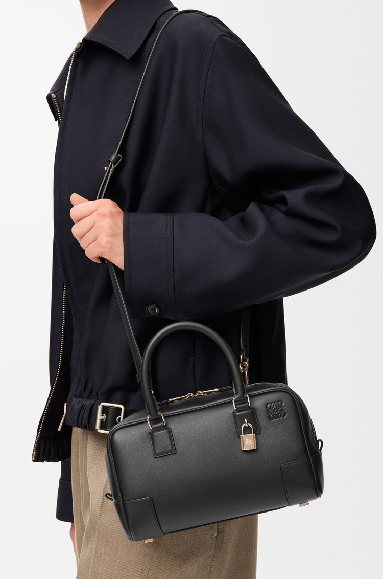 LOEWE Amazona 23 bag in nappa calfskin Black