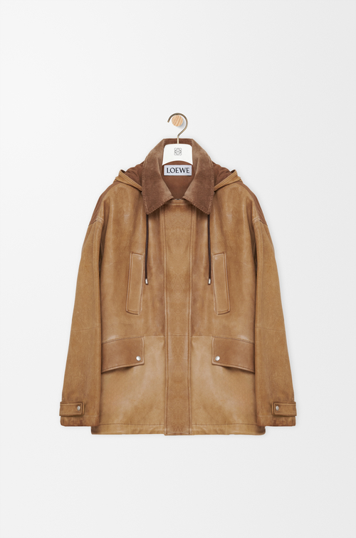 LOEWE Kurzer Parka aus Nappalammleder und Baumwolle Kamelbraun