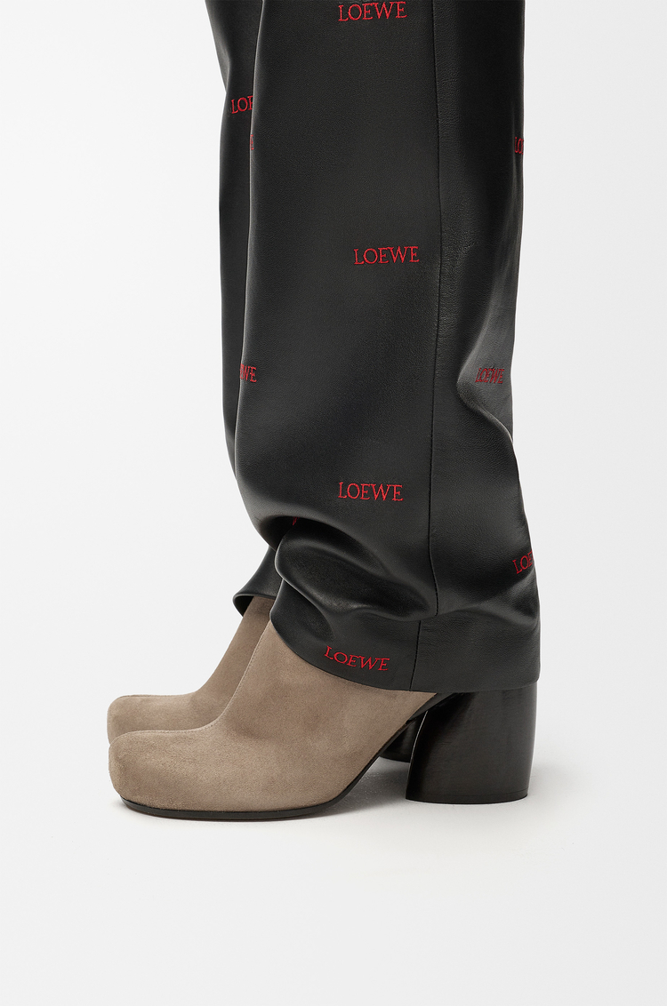 LOEWE Botín Oval en ante en piel de cordero elástico Avellana