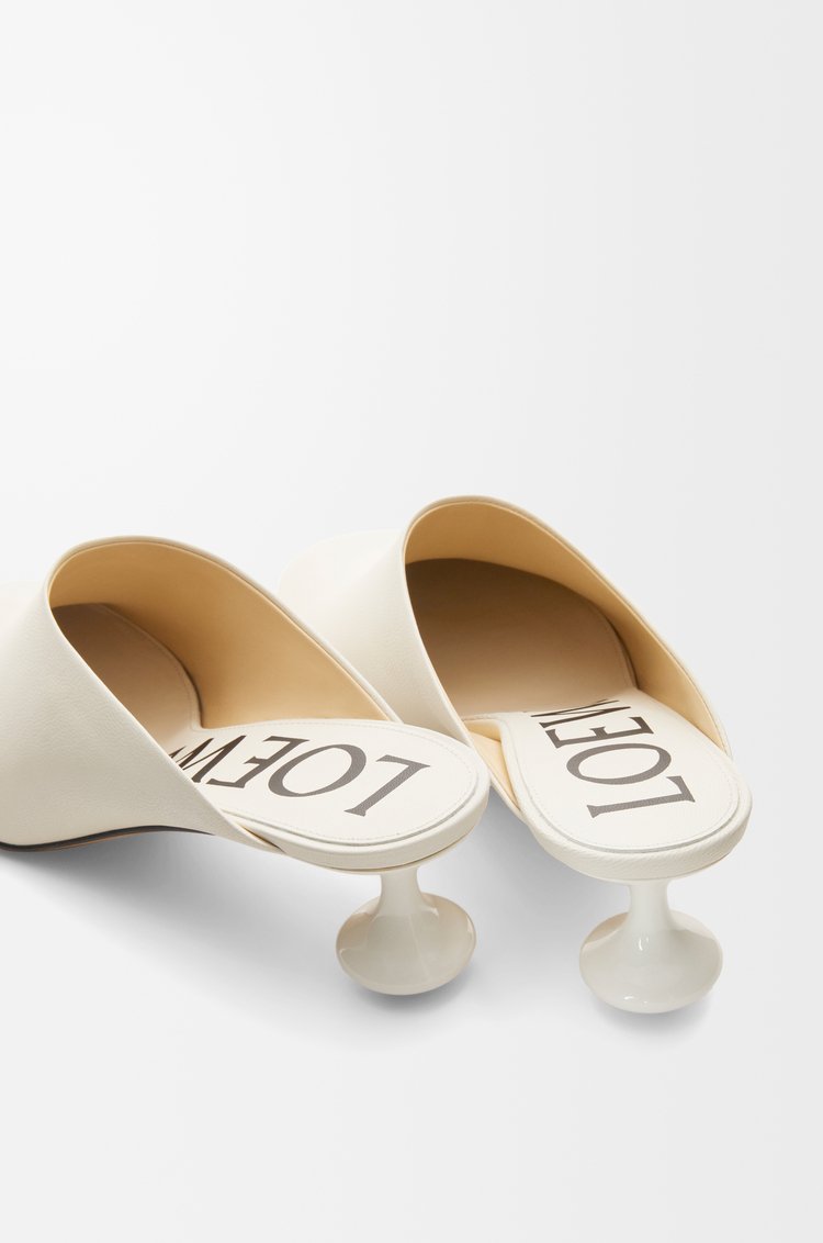 LOEWE Mule Toy en piel de cabra Blanco