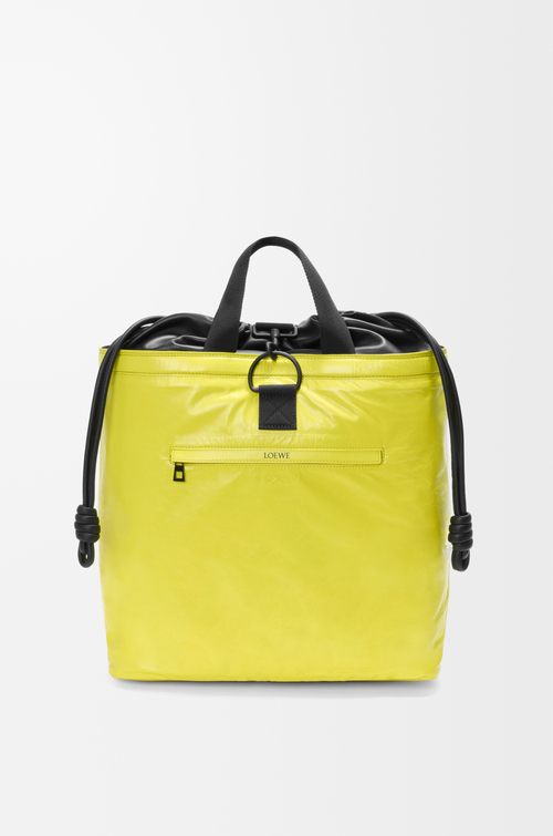 LOEWE Squad Rucksack aus Papierkalbsleder Zitronenschale