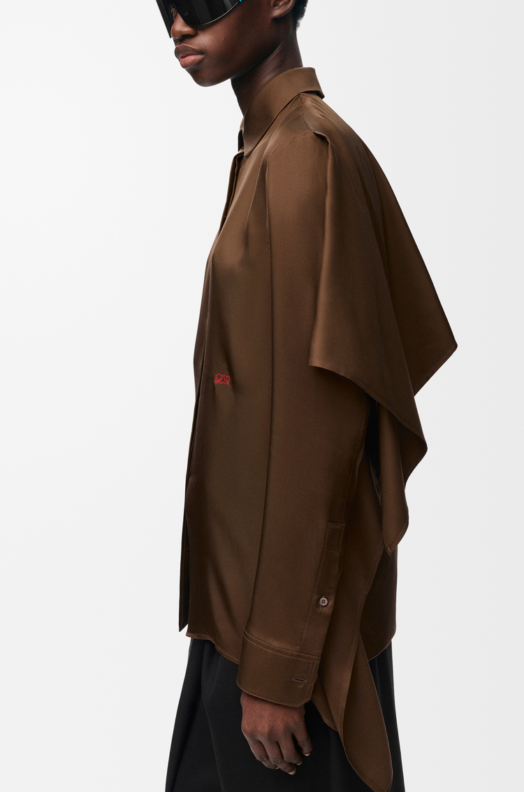 LOEWE Chemise cape en soie Marron