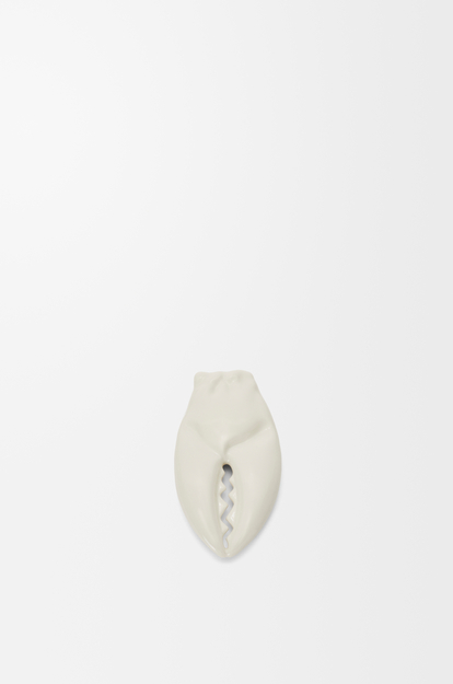 LOEWE Small Claw brooch in ceramic Off White