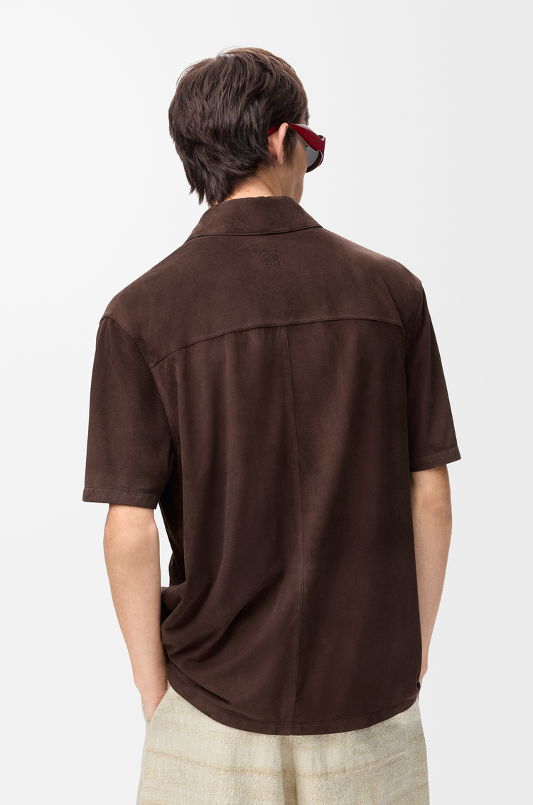 LOEWE Camicia a maniche corte in pelle di capra scamosciata Marrone Scuro