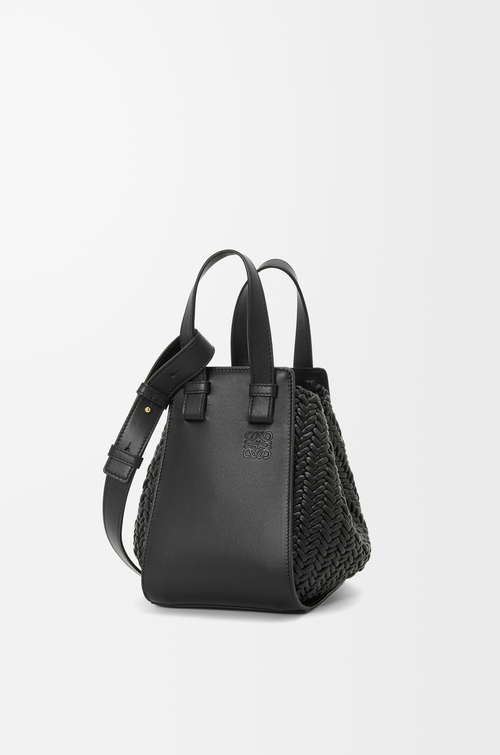 LOEWE Borsa Hammock compatta in pelle di vitello Nero