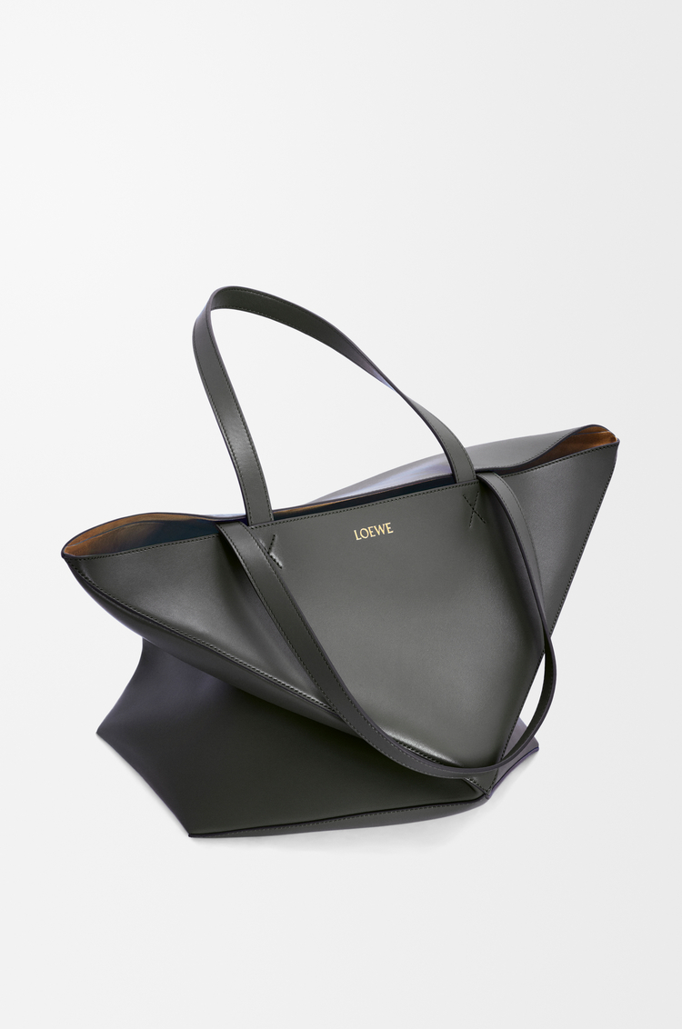 LOEWE Puzzle Fold tote XL en cuir de veau brillant Noir