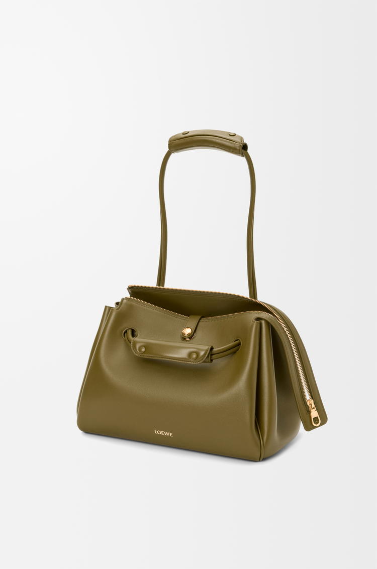 LOEWE Sac Madrid moyen en cuir de veau souple Olive