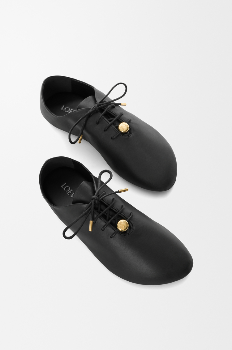 LOEWE Pebble Soft Schnürschuh aus Nappa-Kalbsleder Schwarz