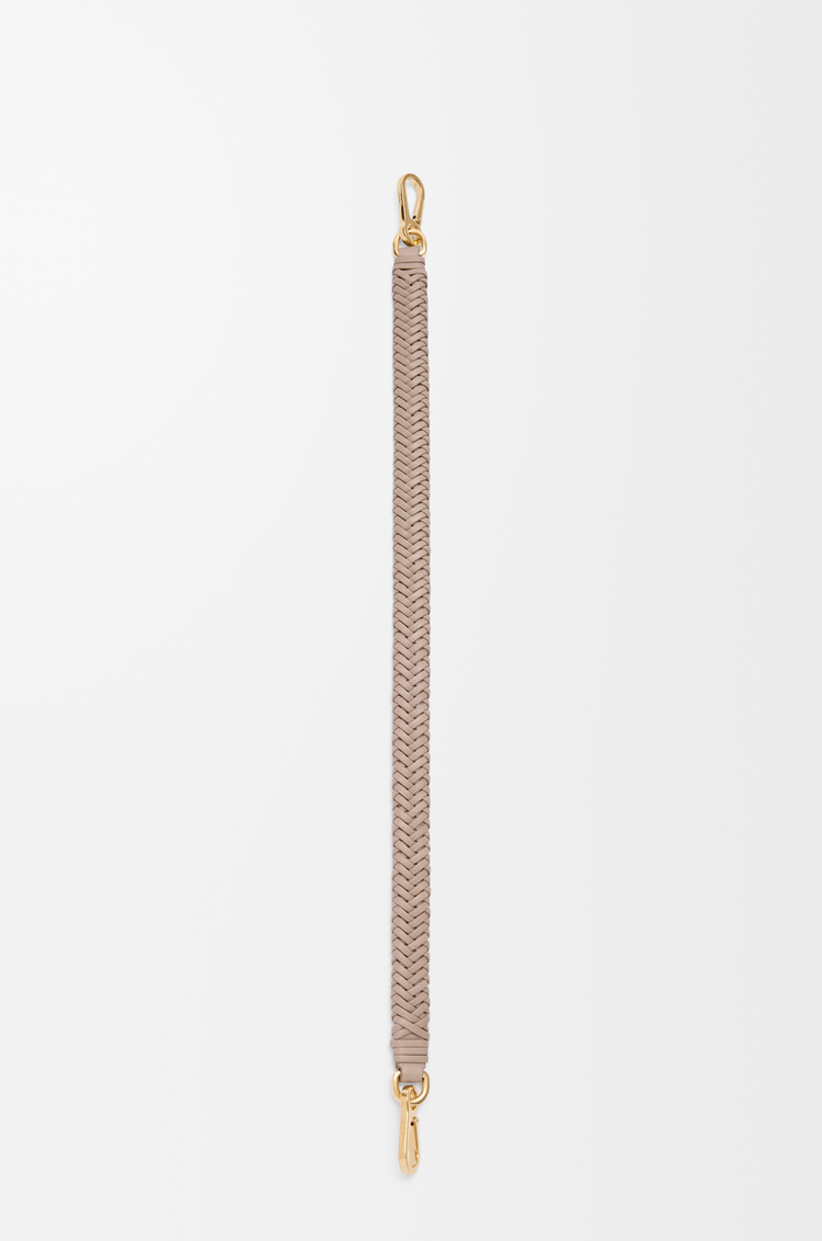 LOEWE Arrow short strap in classic calfskin Sand
