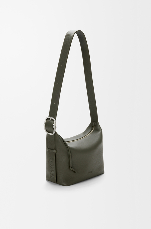 LOEWE Bolso Loop hobo en piel de ternera graneada flexible Verde Caqui Oscuro
