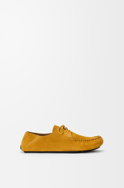 LOEWE Rambla Bootsschuhe aus Kalbswildleder Ocker