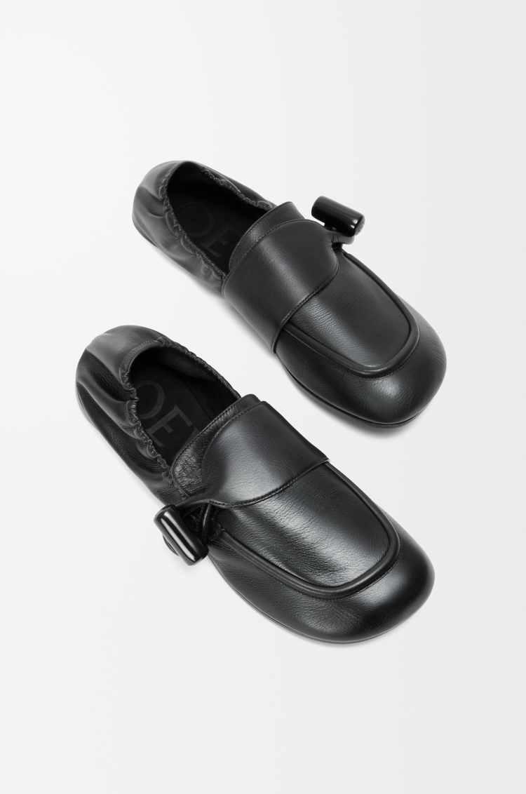 LOEWE トグル ローファー（シャイニースムースカーフ） ブラック