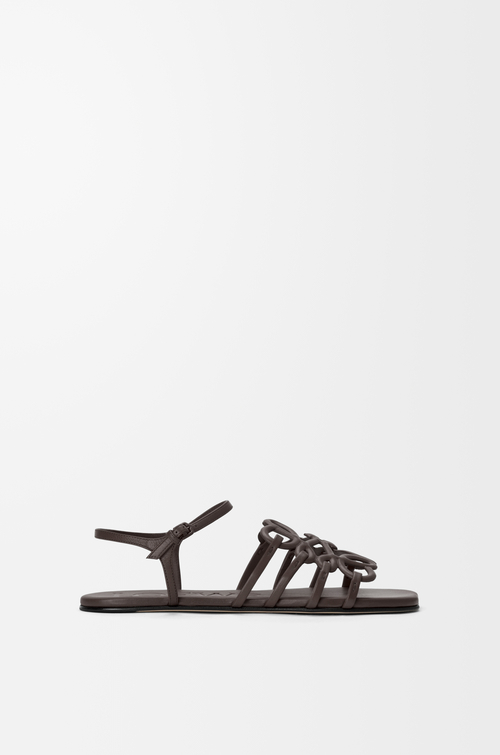 LOEWE Sandales Petal Anagram en cuir de veau Marron Foncé