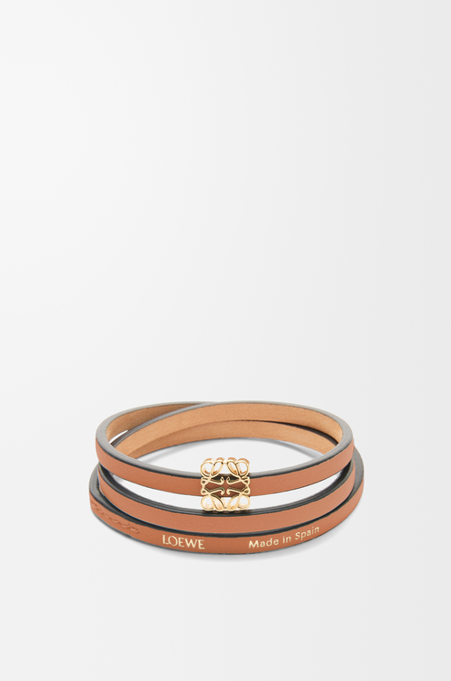LOEWE Bracciale rigido a spirale in pelle di vitello Tan
