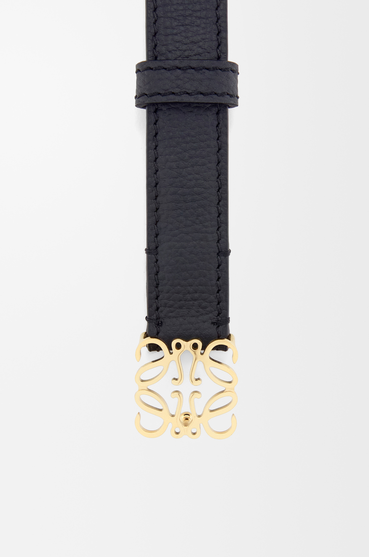 LOEWE Cinturón Anagram en piel de ternera graneada Negro/Dorado