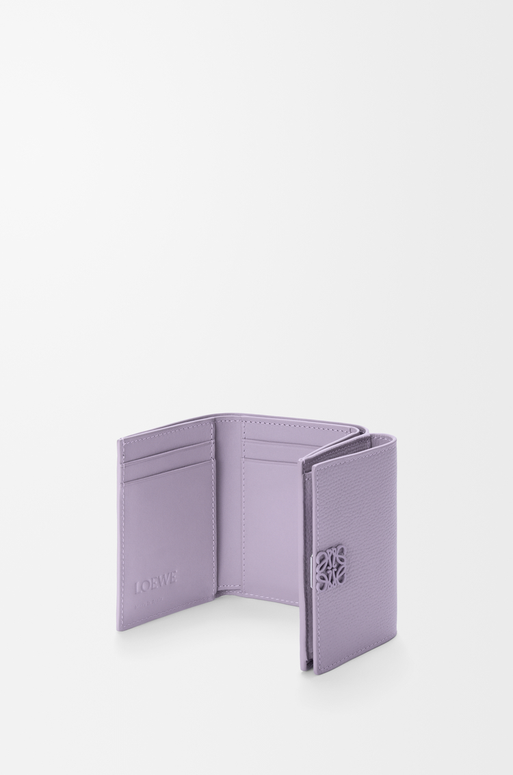 LOEWE Portefeuille à trois volets Anagram en cuir de veau grainé Dirty Mauve