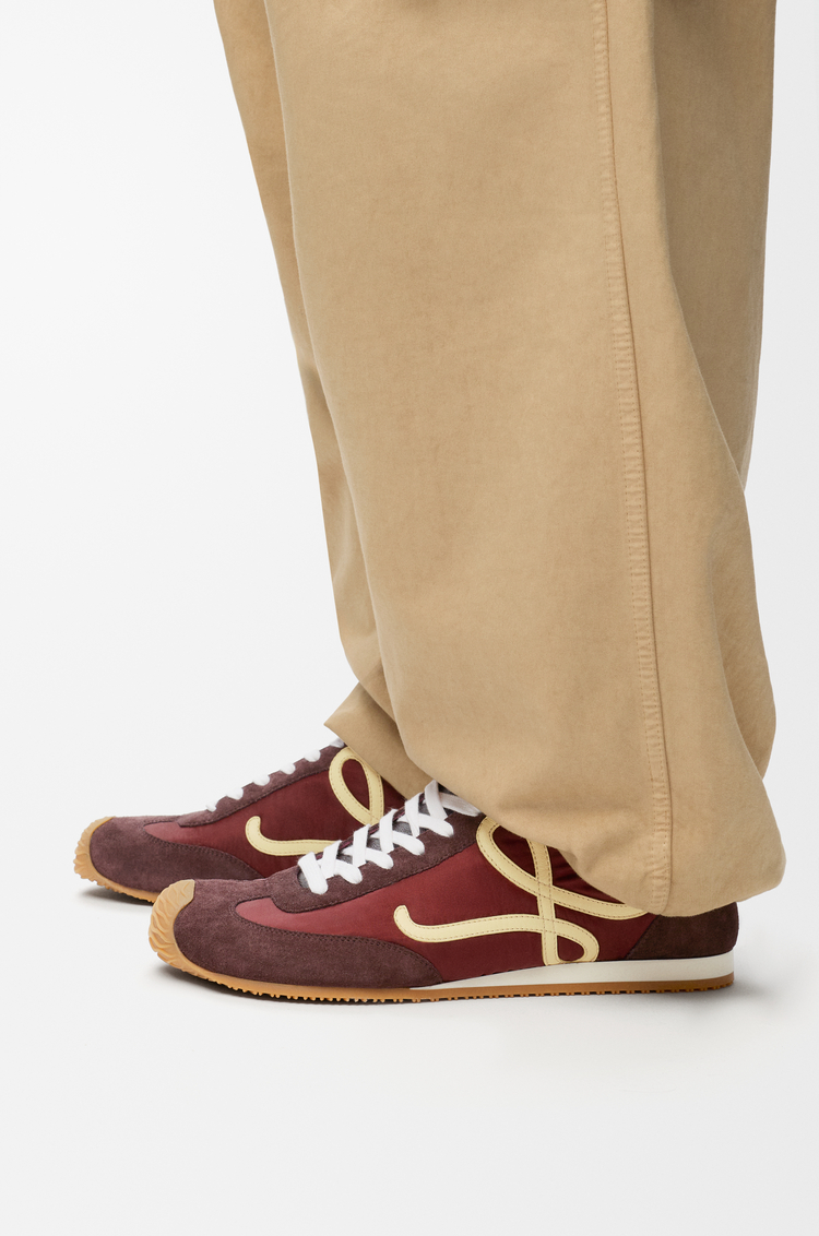 LOEWE Sneaker Ballet Runner 2.0 in nylon e pelle scamosciata Rosso Rame/Vaniglia/Melanzana