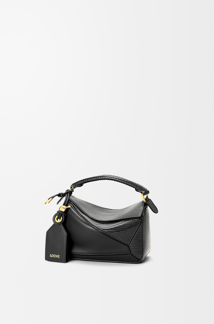 LOEWE Bolso Featherlight Puzzle mini en piel de lagarto y napa de cordero Negro