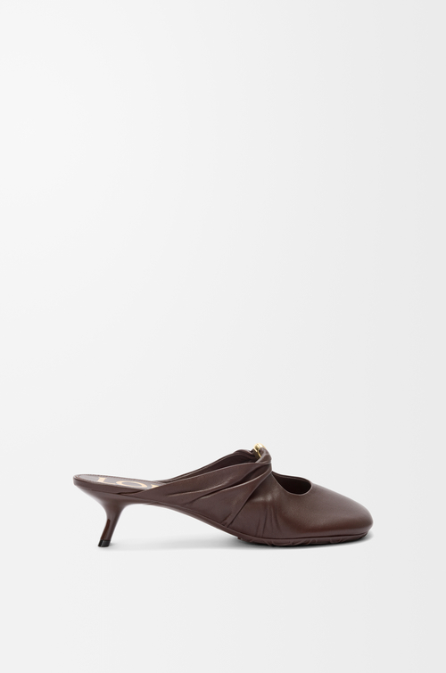 LOEWE Sabot Pebble in morbida nappa di agnello Brownie