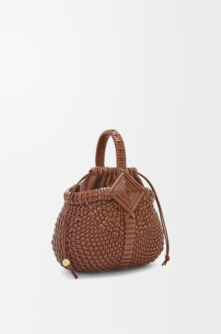 LOEWE Mini panier Diamond Round en cuir de veau Dark Tan