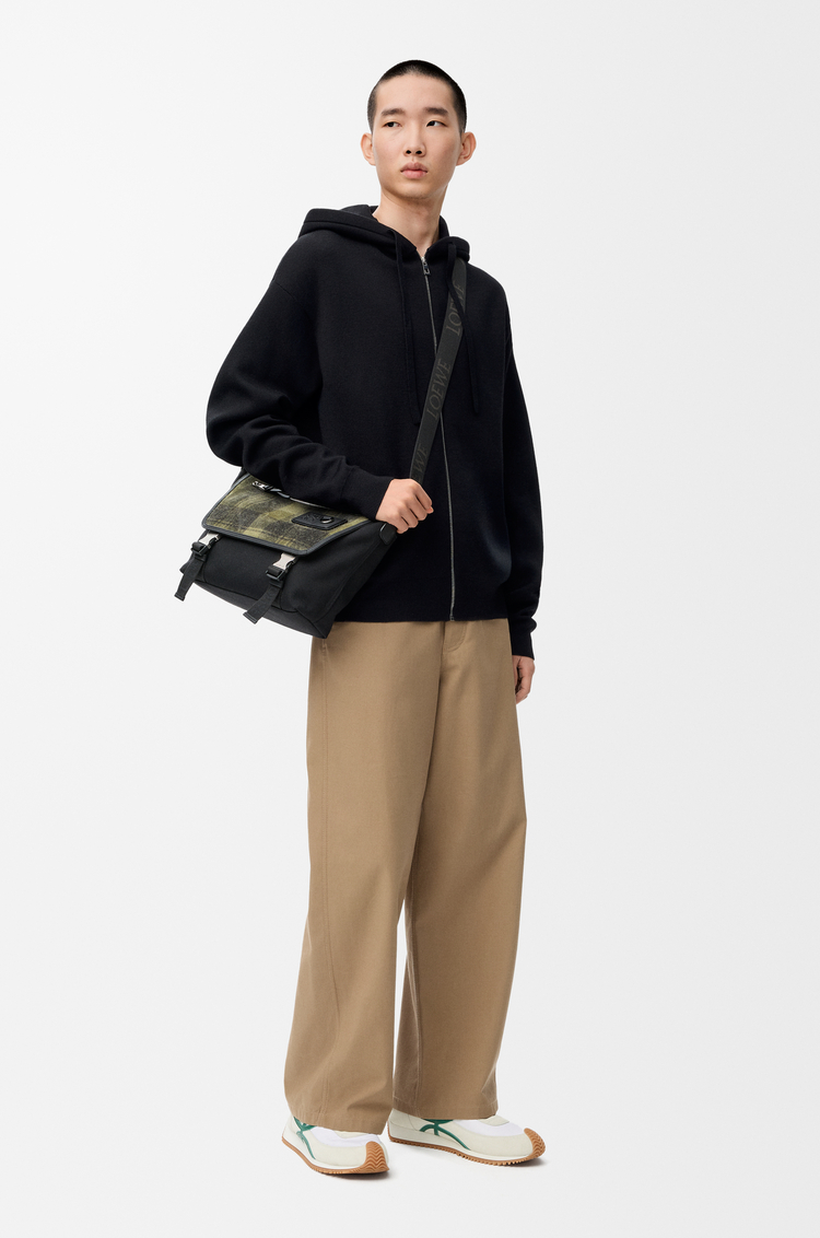 LOEWE アナグラム ジップアップ フーディー（ウール） ブラック