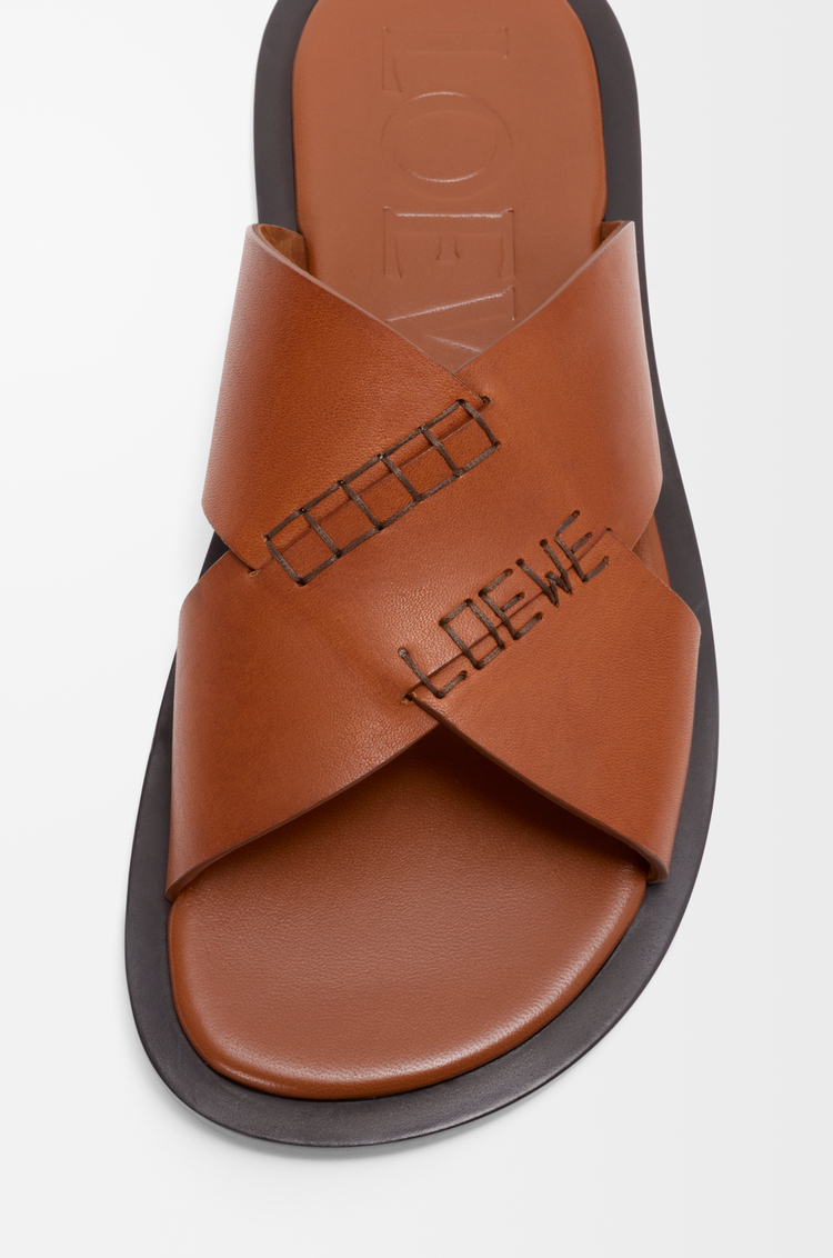 LOEWE Flex criss-cross slide in vegetable-tanned calfskin Tan