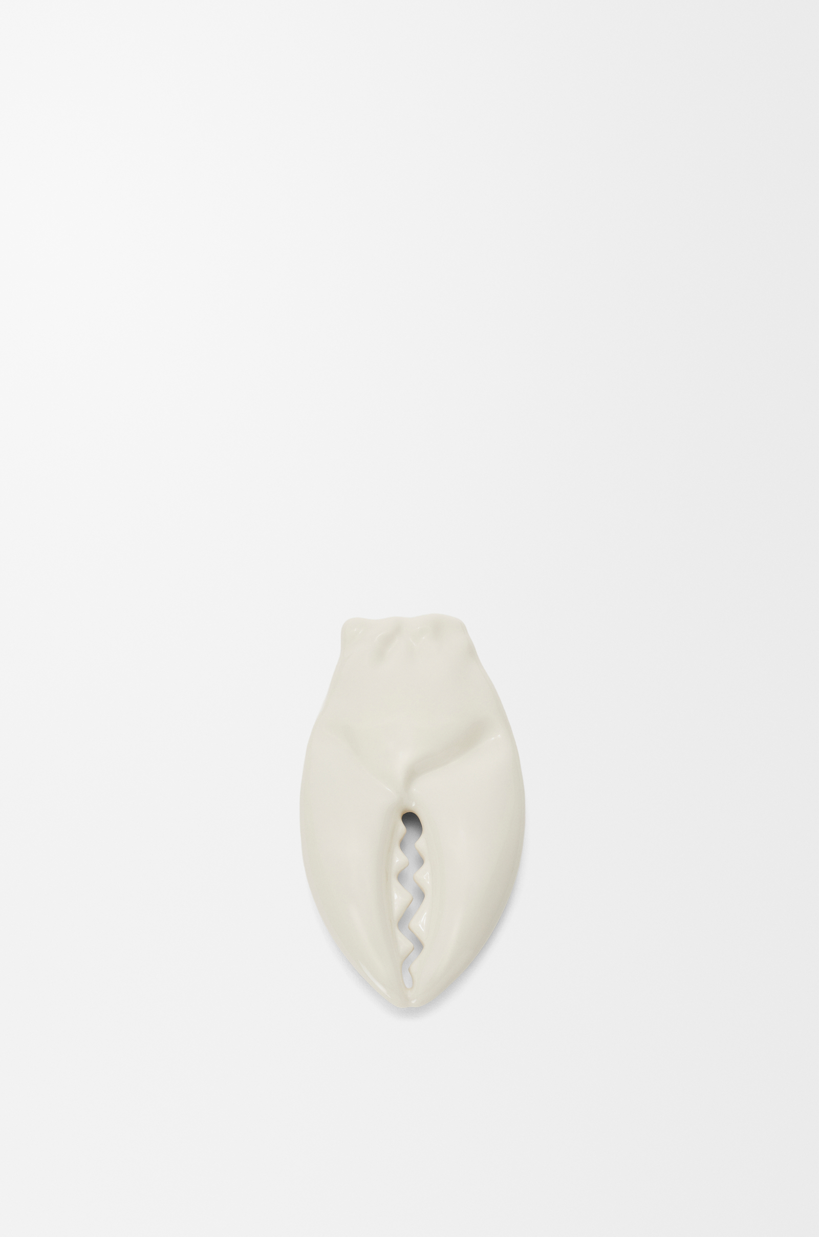 LOEWE Large Claw brooch in ceramic Off White