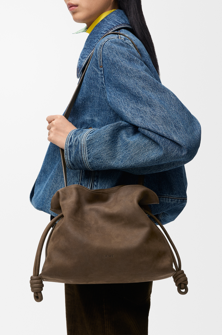 LOEWE Flamenco clutch moyen en nubuck grainé Toundra